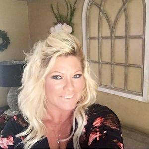 Meet your Posher, Dawn